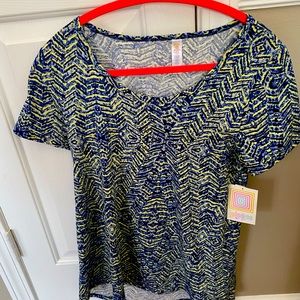 LulaRoe Classic T-Small
